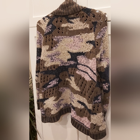 Sleeping on Snow cardigan - Picture 5 of 11